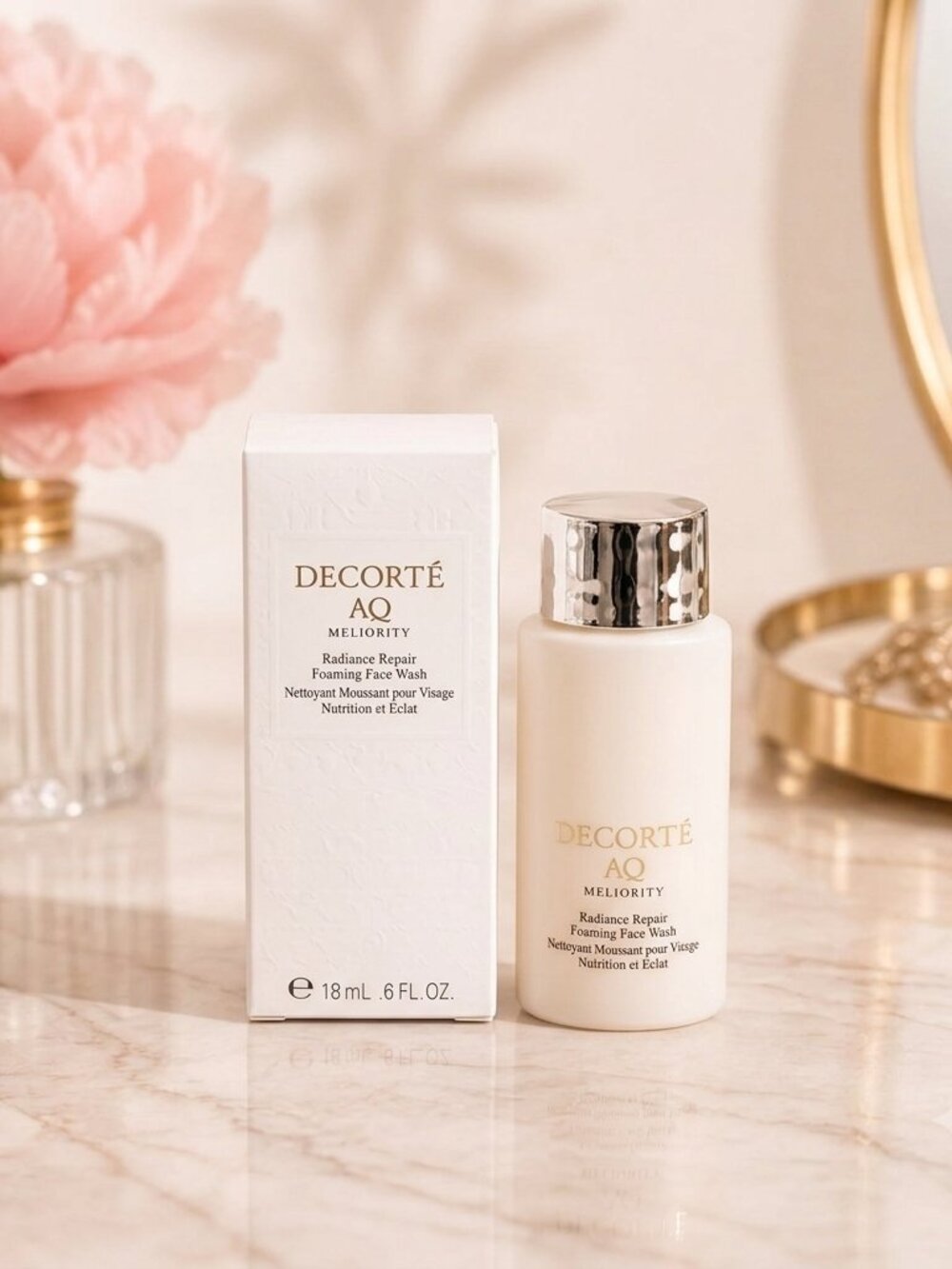 Decorté AQ Meliority Radiance Repair Foaming Face Wash